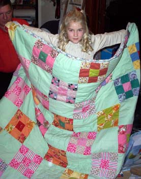 Quilt6MaddieChristmas2003